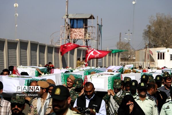 بازگشت پیکر پاک 44تن از شهدای جنگ تحمیلی از مرز شلمچه به میهن