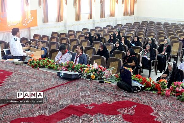 نشست تخصصی مجامع اعضا و مربیان سازمان دانش آموزی استان کرمان