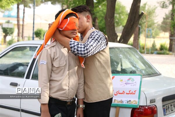 ایستگاه‌های مهارت‌های آموزشی در اولین روز از اردوی استانی پیشتازان فارس