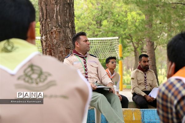 ایستگاه‌های مهارت‌های آموزشی در اولین روز از اردوی استانی پیشتازان فارس