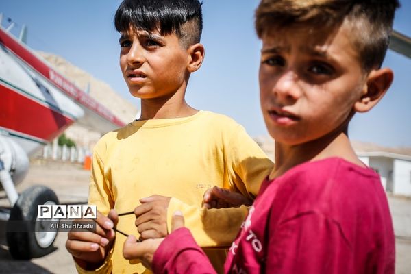 توزیع کالای اساسی بین سیل زدگان استان لرستان