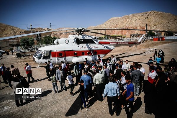 توزیع کالای اساسی بین سیل زدگان استان لرستان