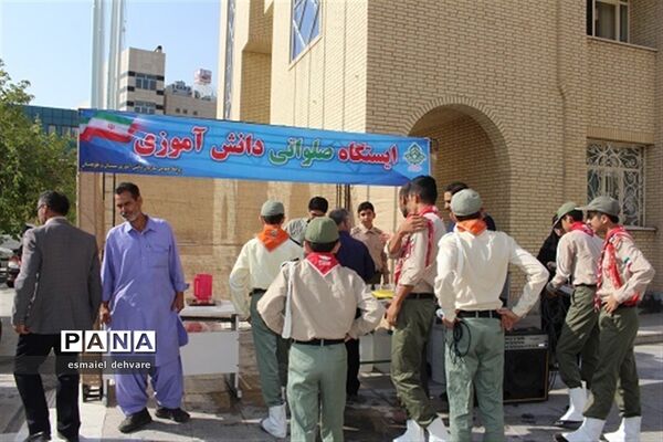 برپایی ایستگاه صلواتی دانش‌آموزی به مناسبت میلاد امام رضا(ع)