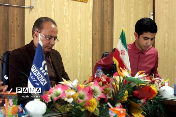 دیدار و گفت‌و‌گوی صمیمی خبرنگاران پانا با شهرام دبیری رئیس کمیسیون فرهنگی شورای شهر تبریز
