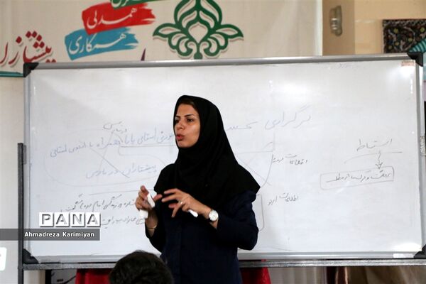 کلاس آموزشی خبرگزاری پانا در اردوی استانی پیشتازان فارس