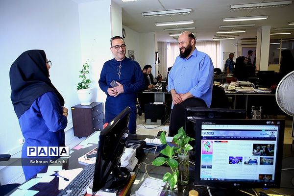 بازدید رئیس مرکز روابط عمومی وزارت ارتباطات از خبرگزاری پانا