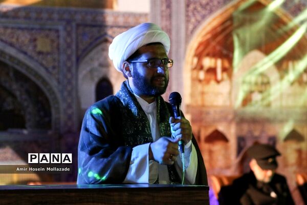 اختتامیه جشنواره زیرسایه خورشید در آذربایجان غربی