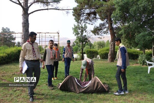ایستگاه‌های مهارت‌های آموزشی در آخرین روز از اردوی استانی پیشتازان فارس