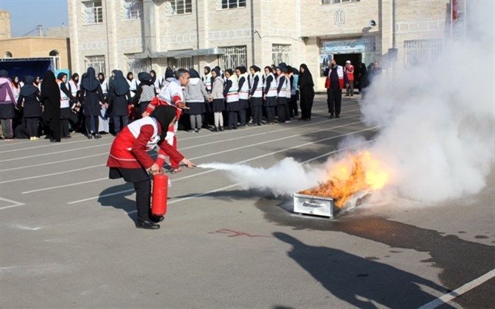 آموزش و پرورش آذربایجان شرقی امتیاز نمونه اجرای مانور زلزله و ایمنی در مدارس کشور را  کسب کرد