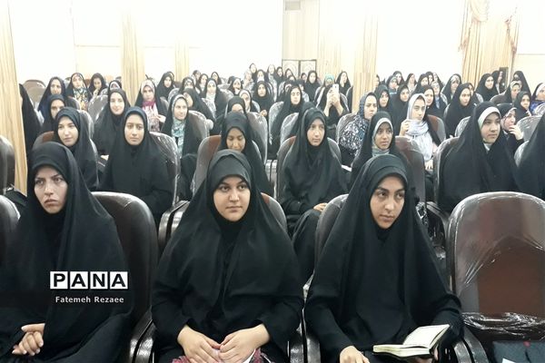 برگزاری همایش بزرگ عفاف و حجاب ناحیه2 آموزش و پرورش استان زنجان