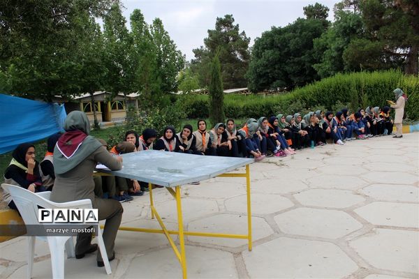 برگزاری نخستین روز از اردو استانی دانش آموزان پیشتاز دختر فارس