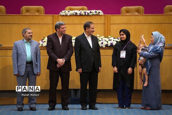نوزدهمین کنگره ملی پرسش مهر ریاست جمهوری