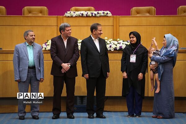 نوزدهمین کنگره ملی پرسش مهر ریاست جمهوری