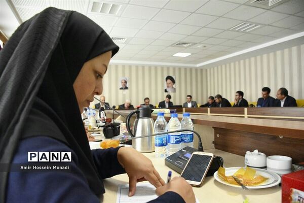 جلسه مشترک معاون وزیر و شورای معاونان اداره‌کل آموزش و پرورش استان آذربایجان شرقی