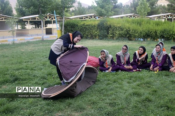 دومین روز از برگزاری اردوی دختران پیشتاز فارس