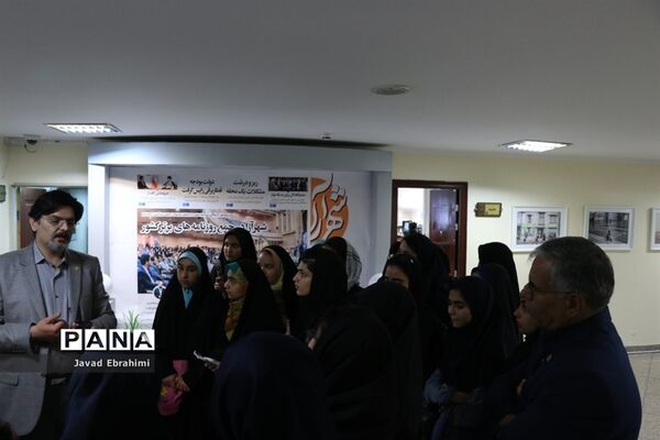 بازدید دانش‌آموزان دختر دوره‌‌های تابستانه سازمان دانش‌آموزی خراسان رضوی  از موسسه فرهنگی شهر آرا مشهد