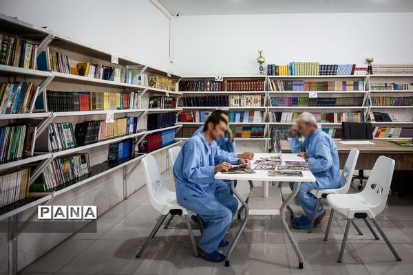 بازدید خبرنگاران از مرکز درمان اعتیاد ماده 16