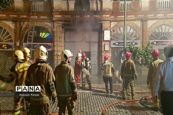 آتش سوزی در میدان حسن آباد تهران