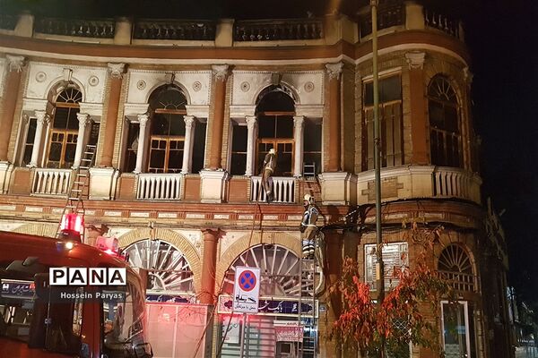 آتش سوزی در میدان حسن آباد تهران