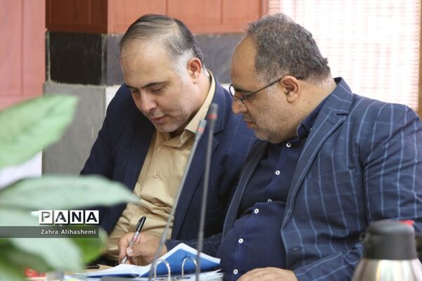 نشست کارگروه سرویس مدارس شهر تهران