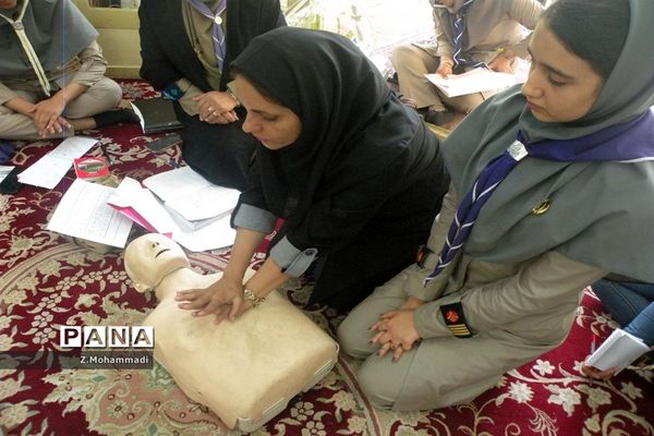 اردوی استانی پیشتازان دختر در اصفهان