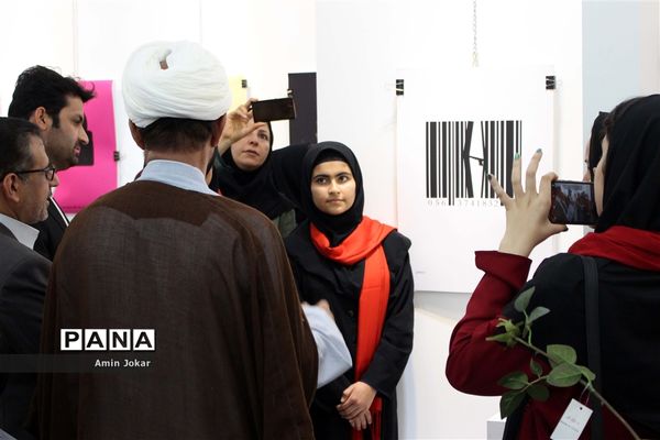 نمایشگاه گروهی  آثار پوستر هنرجویان رشته گرافیک  هنرستان امام رضا(ع)  و هنرستان فنی فاطمه زهرا(س)شهرستان کازرون