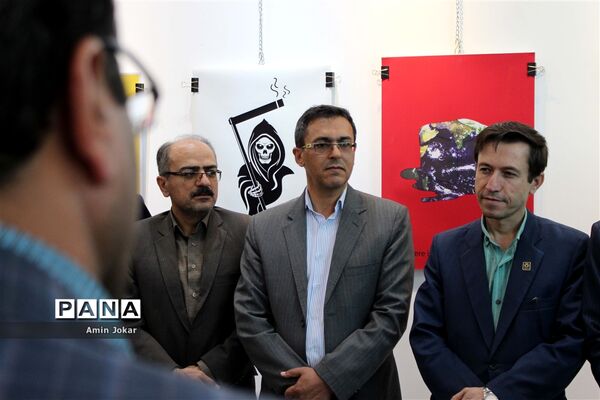 نمایشگاه گروهی  آثار پوستر هنرجویان رشته گرافیک  هنرستان امام رضا(ع)  و هنرستان فنی فاطمه زهرا(س)شهرستان کازرون