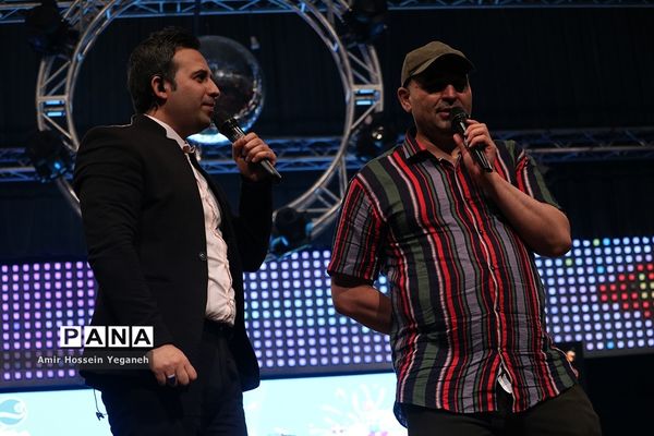 هشتمین شب از بیست و دومین جشنواره تابستانی کیش