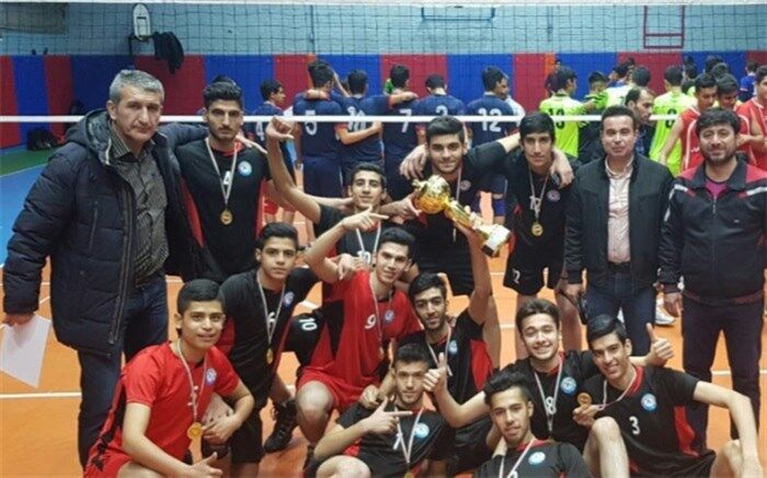 حضور دانش آموز ناحیه یک شهرری در مسابقات والیبال نوجوانان جهان