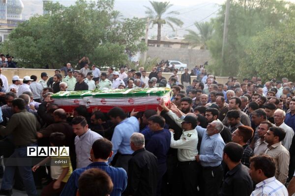 وداع باشکوه با پیکرسرهنگ شهیدعباس بهروزی درخِشت