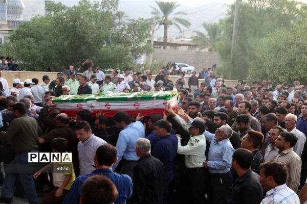 وداع باشکوه با پیکرسرهنگ شهیدعباس بهروزی درخِشت
