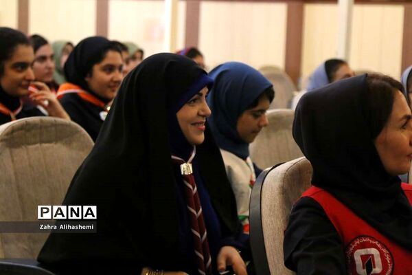 اردوی پیشتازان شهر تهران با شعار همفکری، همدلی و همکاری