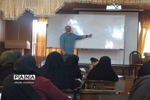 برگزاری کارگاه آموزش خوشویسی آموزش و پرورش ناحیه یک ری