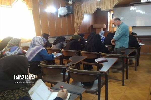برگزاری کارگاه آموزش خوشویسی آموزش و پرورش ناحیه یک ری