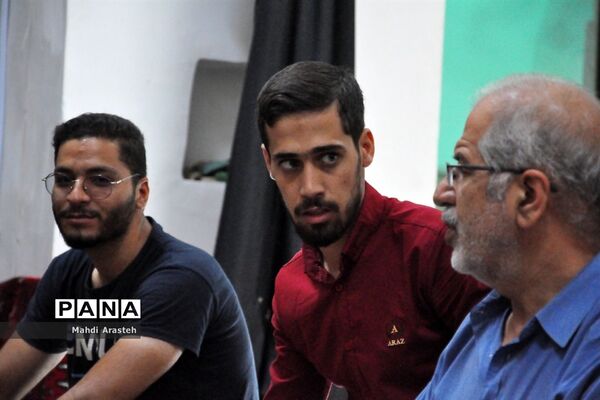 دیدار گود نونهال ورزش زورخانه‌ای استان خراسان جنوبی با رئیس هیات کشتی پهلوانی و زورخانه‌ای استان خراسان جنوبی
