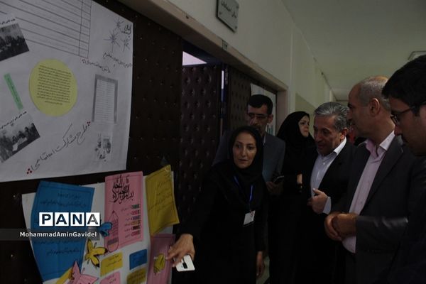 مراسم تجلیل از تسهیل گران برترطرح مشارکت اجتماعی دانش آموزان درپیشگیری از آسیب های اجتماعی استان آذربایجان شرقی