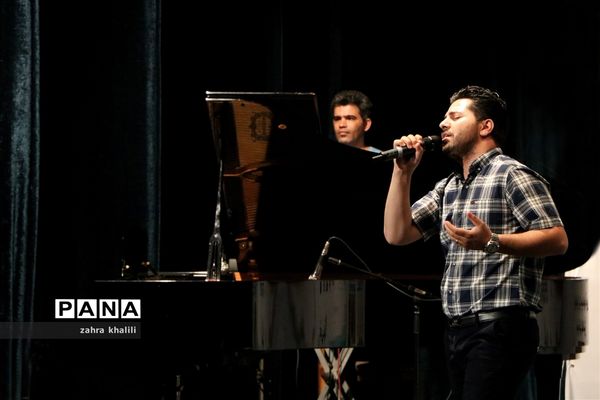 جشن بزرگ خانواده فنی و حرفه‌ای