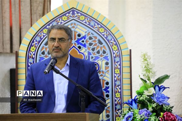 دیدار مدیرکل و جمعی از کارکنان سازمان فنی و حرفه‌ای خراسان جنوبی با حجت الاسلام و المسلمین حاج آقای عبادی