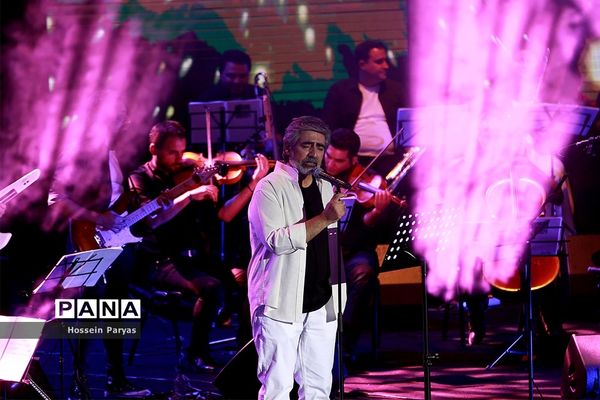 بازگشت  «زمان» پس از 17 سال سکوت