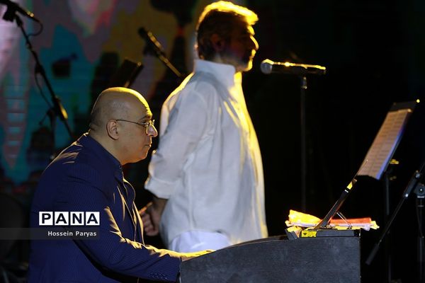 بازگشت  «زمان» پس از 17 سال سکوت