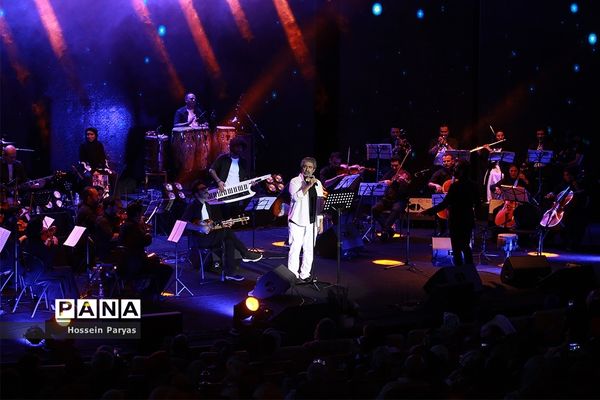 بازگشت  «زمان» پس از 17 سال سکوت