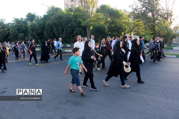 همایش  بزرگ پیاده‌روی خانوادگی  استان آذربایجان شرقی