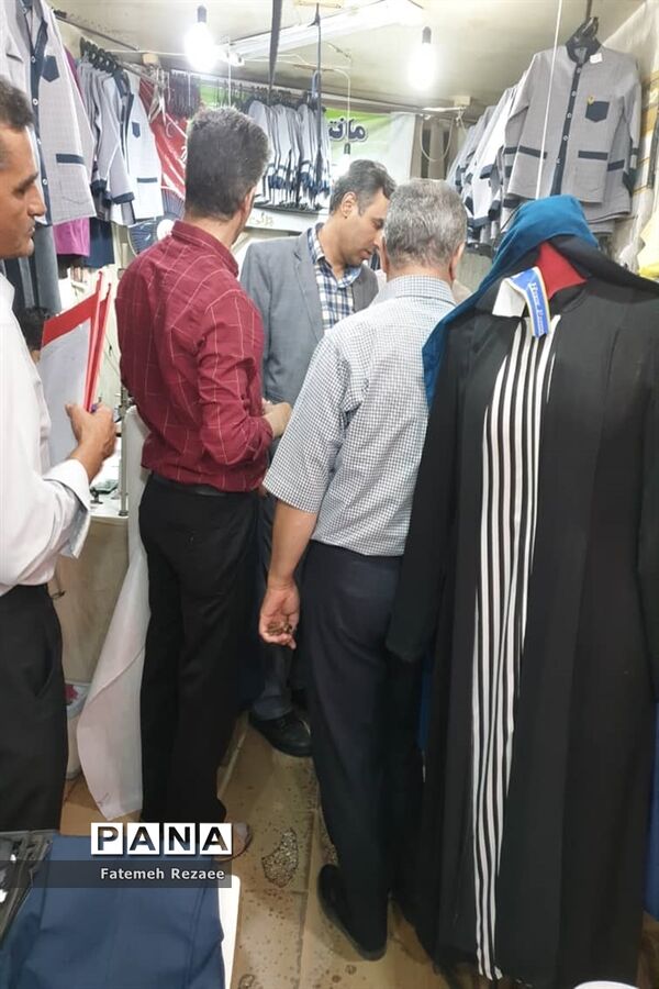 بازدید تیم نظارت تخصصی از تولیدی‌های لباس فرم مدارس