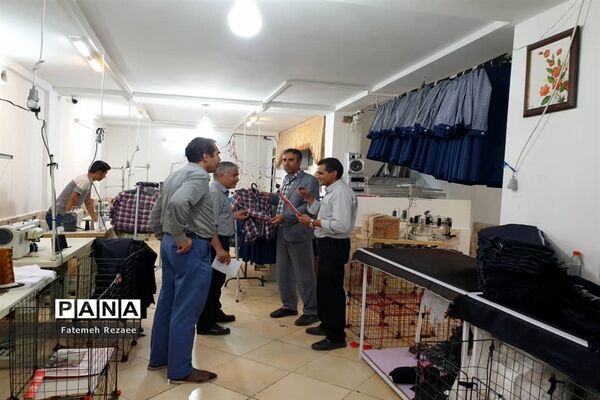 بازدید تیم نظارت تخصصی از تولیدی‌های لباس فرم مدارس