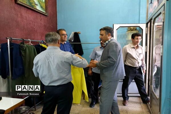 بازدید تیم نظارت تخصصی از تولیدی‌های لباس فرم مدارس