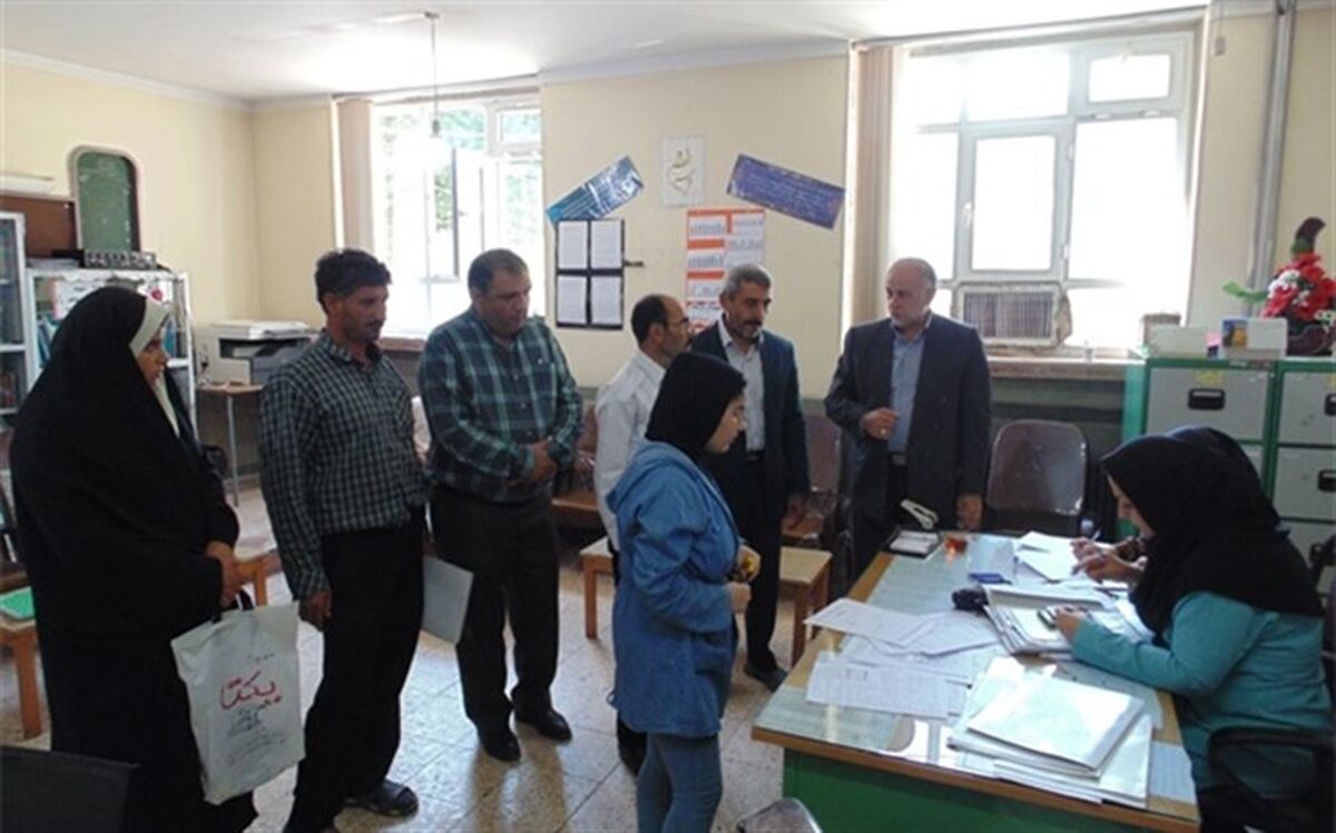 مدیران مدارس توجیه اولیا و تسهیل فرآیند ثبت نام را در دستور کار قرار دهند