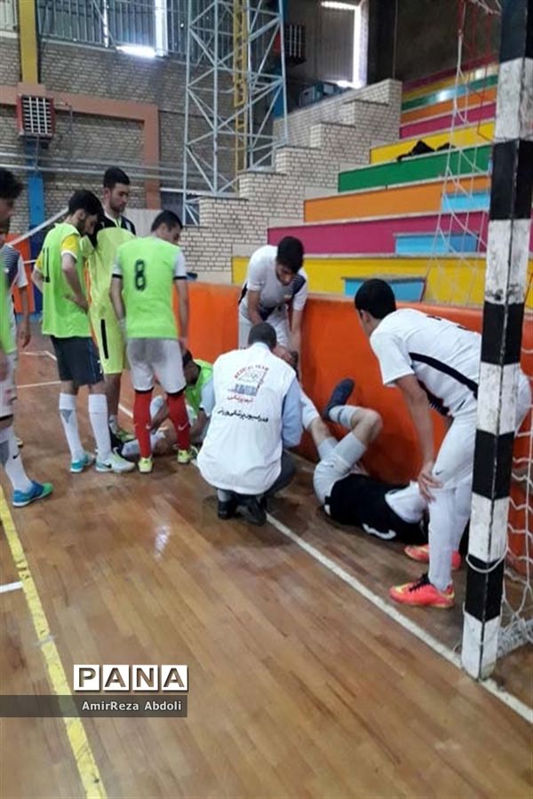 بازدید مدیرکل آموزش و پرورش استان آذربایجان شرقی از تمرینات تیم فوتسال دانش‌آموزان  اعزامی به تایلند