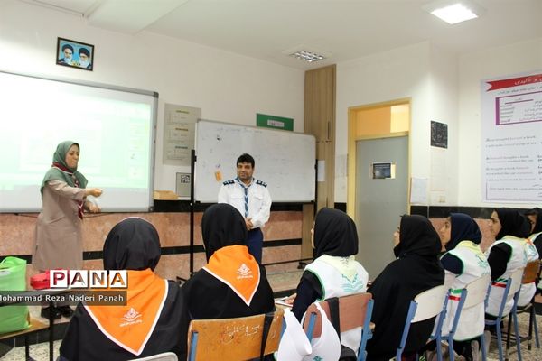 اردوی استانی دانش آموزان پیشتاز دختر استان بوشهر-۲