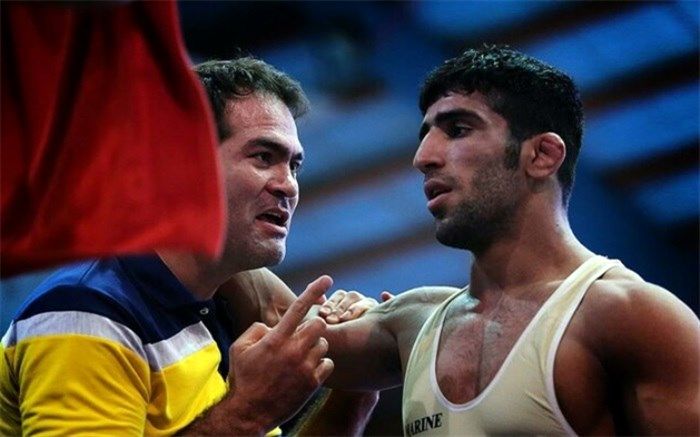 مربی تیم ملی کشتی نوجوانان ایران: اشتباهات داوری قهرمانی جهان را از نوجوانان ایران گرفت