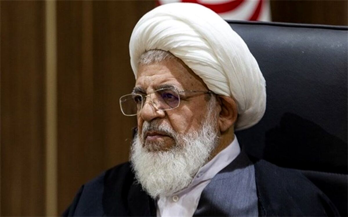 انتقاد آیت‌الله ناصری از ترویج بی بند و باری در برخی فیلم‌های سینمایی